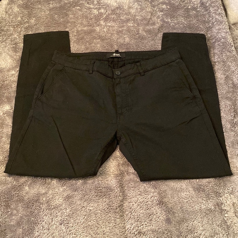 Zara Men’s Black Slim Chinos